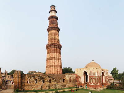 Tour and Travel Delhi Qutub Minar